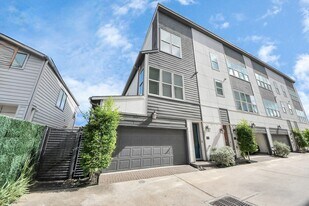 9614 Riddlewood Ln in Houston, TX - Building Photo