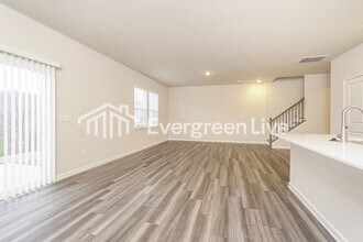 5597 Hydrangea St in Winston-Salem, NC - Building Photo - Building Photo