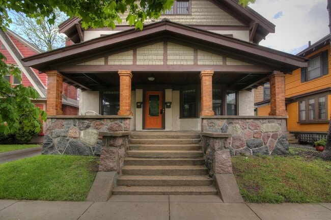 property at 360 Richard Terrace SE