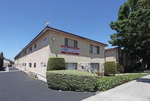 Villa Capri Apartments in West Covina, CA - Building Photo