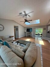 436 Escobar Ave NW in Palm Bay, FL - Building Photo - Building Photo