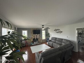 303 Queenswood Blvd in Elizabeth City, NC - Building Photo - Building Photo