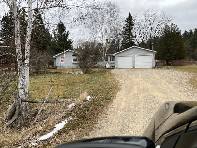 3318 Beechwood Rd in Rose City, MI - Building Photo - Building Photo