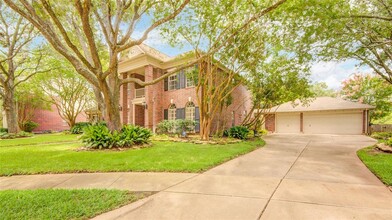 3902 Lyndhurst Pl in Sugar Land, TX - Building Photo - Building Photo