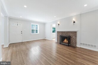 1709 Patrick Henry Dr in Arlington, VA - Building Photo - Building Photo