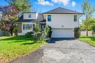 559 Linda Ln in Woodmere, NY - Building Photo