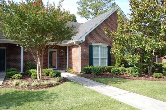 1600 Sturdivant Dr in Wilmington, NC - Building Photo