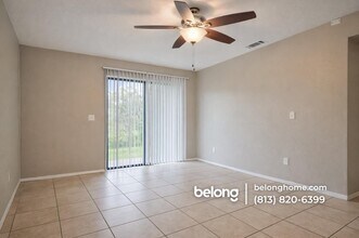 1808 E 143rd Ave, Unit 3 in Tampa, FL - Building Photo - Building Photo