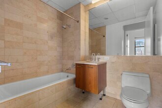 4 BEACON Way in Jersey City, NJ - Building Photo - Building Photo