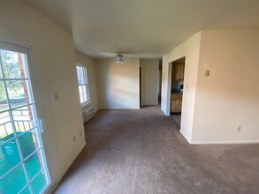 Oak Hollow Apartments in Bethlehem, PA - Building Photo - Building Photo