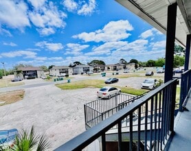 105 Cory Ln in Winter Springs, FL - Building Photo - Building Photo