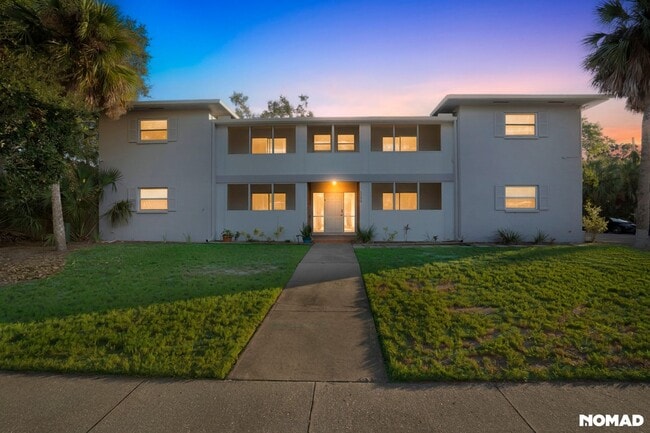 3150 Pinellas Point Dr S in St. Petersburg, FL - Foto de edificio - Building Photo