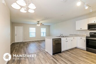 231 Begonia Ln in Poinciana, FL - Building Photo - Building Photo