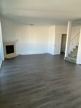 Empire Villa Apartments in Los Angeles, CA - Building Photo - Building Photo