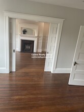 1855 Beacon St, Unit 1 in Brookline, MA - Building Photo - Building Photo
