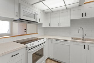 11134-11183 83 Ave NW in Edmonton, AB - Building Photo - Building Photo