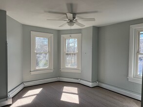 314 Walnut St, Unit 2ndflr in Royersford, PA - Building Photo - Building Photo