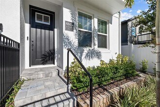 6605 N Nebraska Ave in Tampa, FL - Building Photo - Building Photo