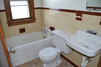 1503 11th St in Peru, IL - Building Photo - Building Photo
