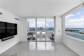 1330 West Ave in Miami Beach, FL - Building Photo - Building Photo