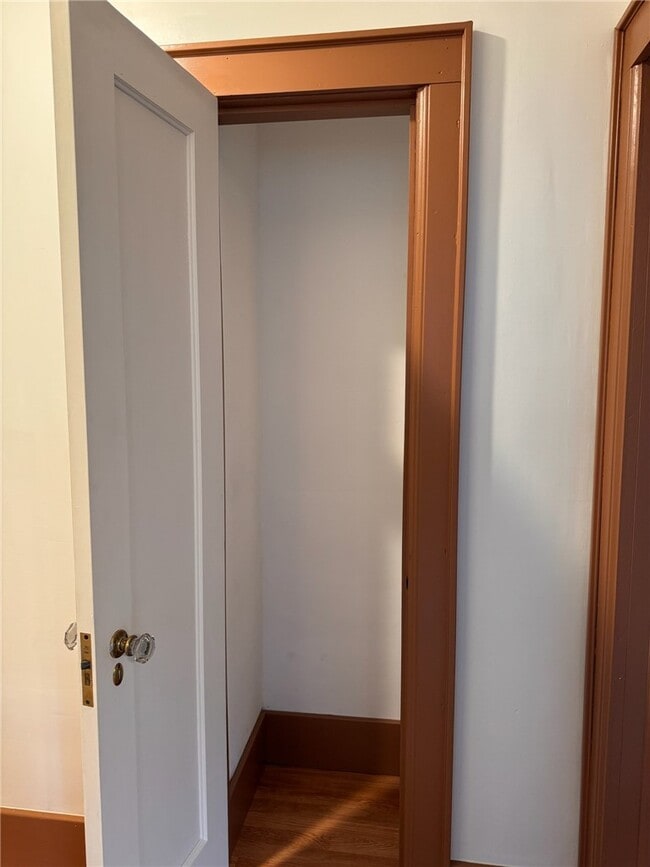 property at 543 Brooks Ave