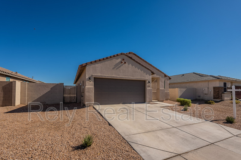 24755 W Hidalgo Dr Photo