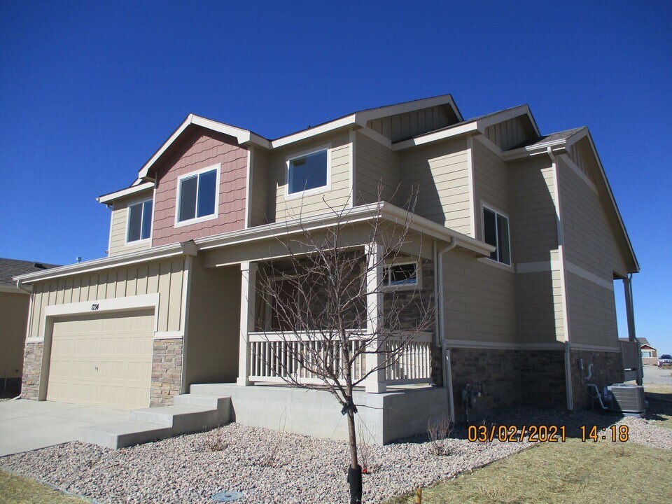 1734 Sundown Run Dr in Windsor, CO - Building Photo