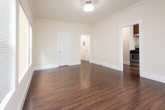 New Hampshire 618 in Los Angeles, CA - Foto de edificio - Building Photo