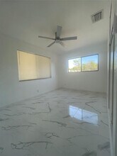 730 NE 23rd Pl in Pompano Beach, FL - Building Photo - Building Photo