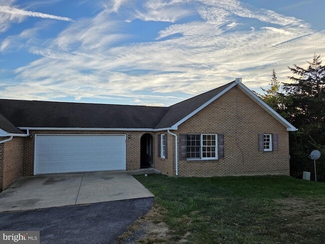 property at 50-C3 Courtney Cir