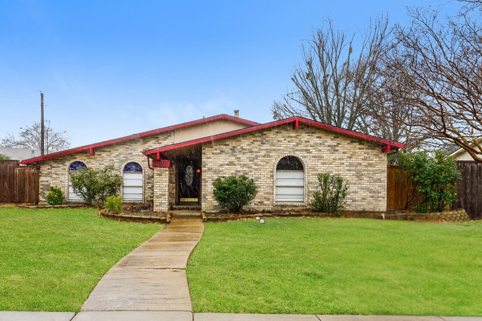 1714 Hastings Ct in Plano, TX - Foto de edificio