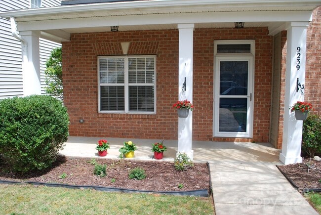 9239 Ducati Ln in Cornelius, NC - Building Photo - Building Photo