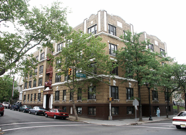 Hudson 47 Apartments in Jersey City, NJ - Building Photo - Building Photo