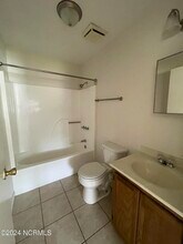 215 Cordell Cir in Jacksonville, NC - Building Photo - Building Photo