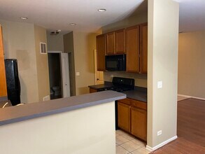 496 Majestic Ln in Oswego, IL - Building Photo - Building Photo