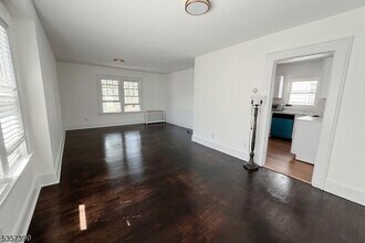 203 Feronia Wy in Rutherford, NJ - Building Photo - Building Photo