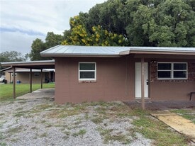 1044 Merritt St in Altamonte Springs, FL - Building Photo