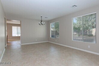 2106 W Hemingway Ct in Anthem, AZ - Building Photo - Building Photo