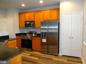 2825 Forest Run Dr in Forestville, MD - Building Photo