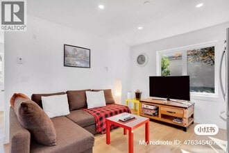 625 W 53rd Ave in Vancouver, BC - Building Photo - Building Photo