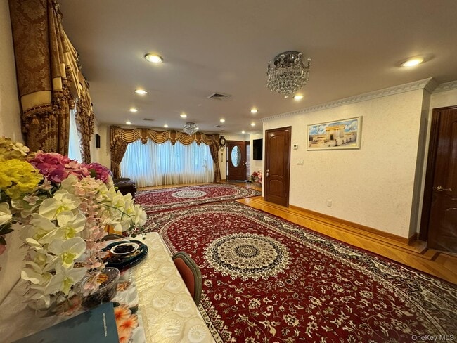 109-04 Myrtle Ave in Queens, NY - Building Photo - Building Photo