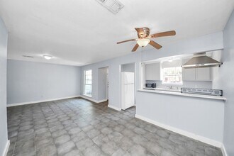 3232 Scotch Moss Ln in La Porte, TX - Building Photo - Building Photo