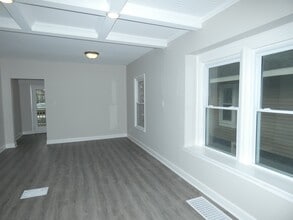 1004 E 22nd Ave in North Kansas City, MO - Building Photo - Building Photo