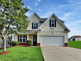 209 Haywood Ln in Clayton, NC - Building Photo