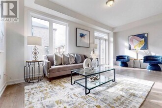 83 Boiton St in Richmond Hill, ON - Building Photo - Building Photo