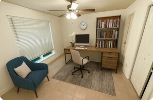 5005 Georgi Ln in Houston, TX - Building Photo