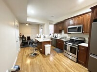 1029 Tremont St, Unit 3 in Boston, MA - Foto de edificio - Building Photo