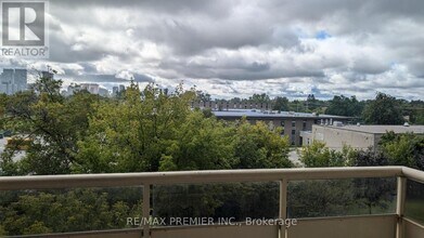 175 Hilda Ave in Toronto, ON - Building Photo - Building Photo