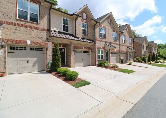 860 Silver Leaf Dr in Winston-Salem, NC - Foto de edificio - Building Photo