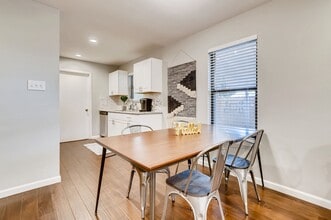 138 Dean St in San Antonio, TX - Building Photo - Building Photo